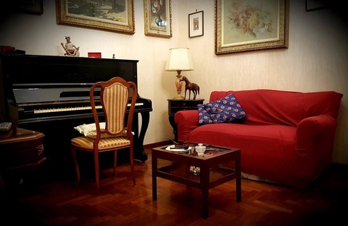 Naples City Centre House | Marchese: an ancient Neapolitan house