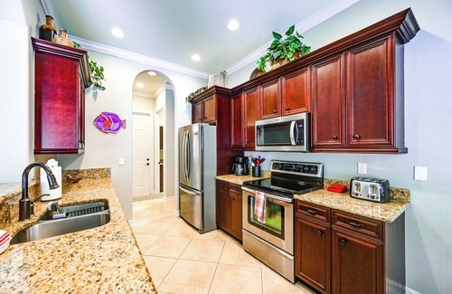 Marco Island House | Marco Island Home w/Private Pool: 3 Mi Beach!