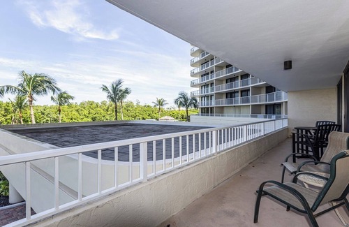 Marco Island Condo | Marco Island is a great place to spend your family vacation on the Gulf of.