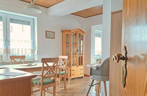 Rheinbrohl House | Margaretes Gästehaus - Ferienwohnung am Rheinsteig