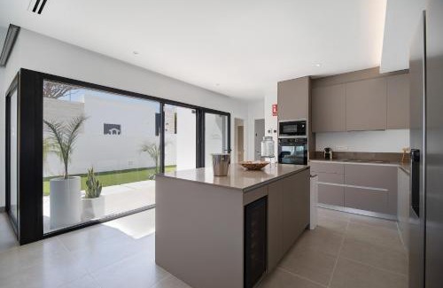 Poblado Sancti Petri Villa | Maria del Mar Sea Villa