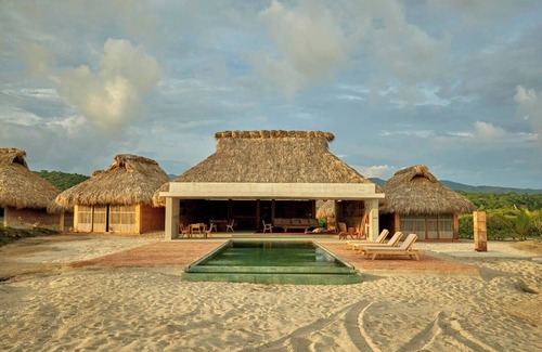 Barra de Colotepec House | Mariana 1 , beach front home