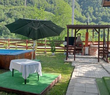 Brezoi House | Mariem