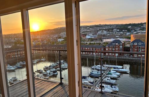 Castle Apartment | Marina Breeze