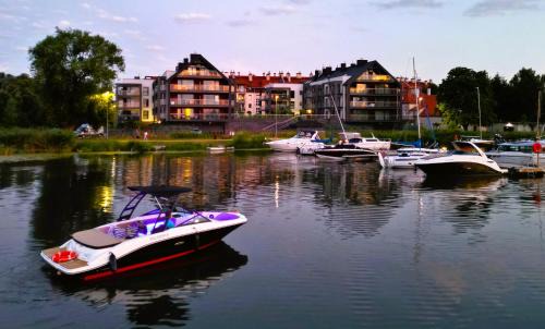 Ostroda Apartment | Marina Ostróda - 80 metrów luksusu z widokiem na jezioro