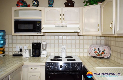 Bella Vista Condo | Marina Pinacate A-120 (1 B/1 B) Pool Side Condo
