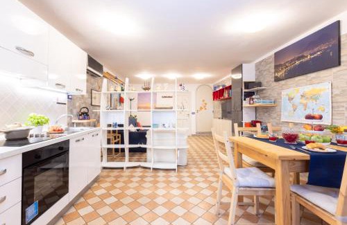 Sorrento Historic Centre Apartment | Marinautica Sea Cottage