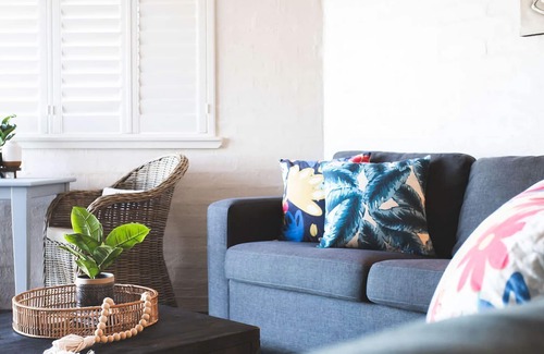 Mollymook Apartment | Mariners 6 - Beachfront studio apartment with breathtaking coastal views