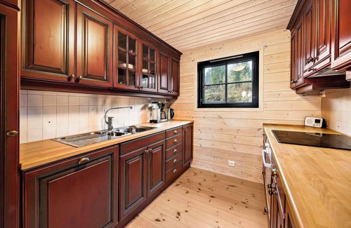 Vradal House | Marit's Hytte is a typical Norwegian holiday home, suitable for 6 to 8 people. Enjoy the fantastic view from the spacious veranda of this house.