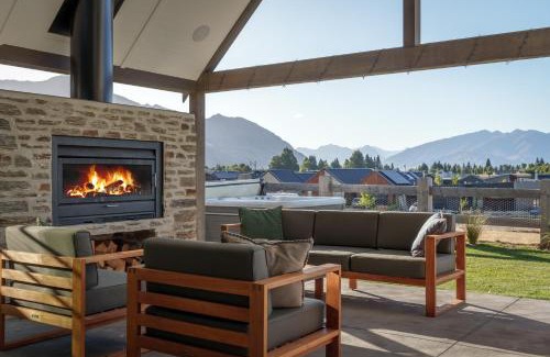 Wanaka House | Marjon Peak Retreat Wanaka