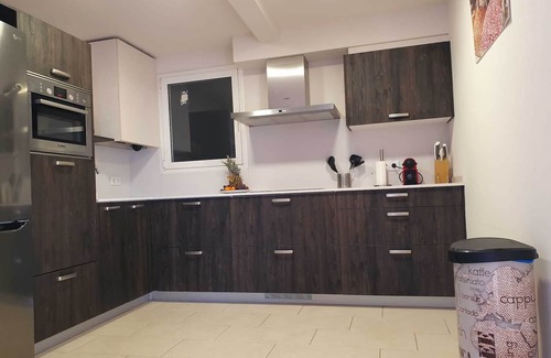 Cardona Apartment | Market Square Apartment In Historic Cardona