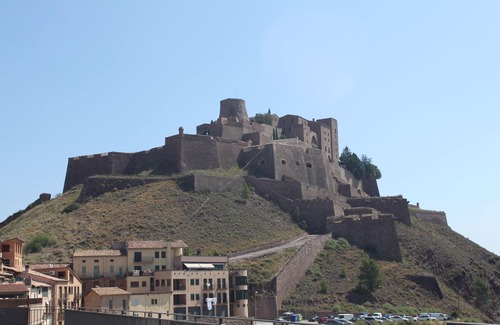Cardona Apartment | Market Square Apartment In Historic Cardona