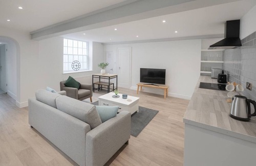 Brighton City Centre Apartment | Marlborough place | Dome & Pier