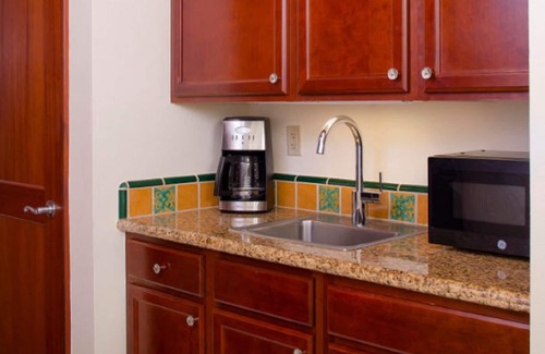 Ko Olina Apartment | Marriott Ko Olina Beach Club - Studio - Includes Tax, Parking and Amenities
