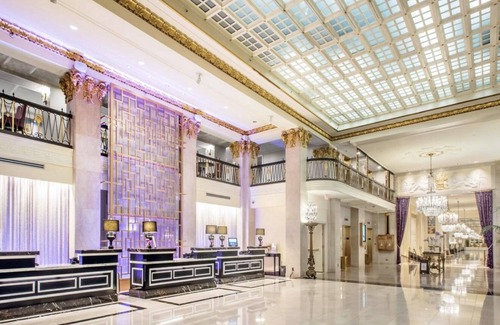 Dupont Circle House | Marriott MayflowernImmerse yourself in modern elegance in the heart of D.C.