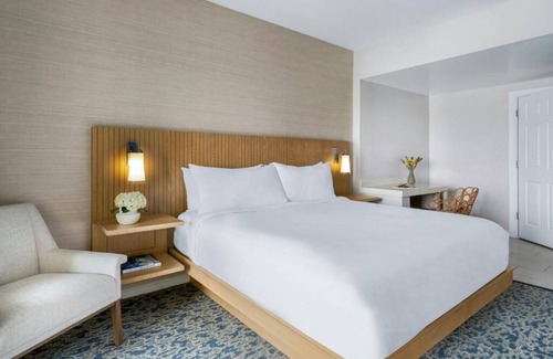 Central Beach Resort | Marriott's Beach Place Towers - 2 BR Villa available Dec.20th-27th 2025