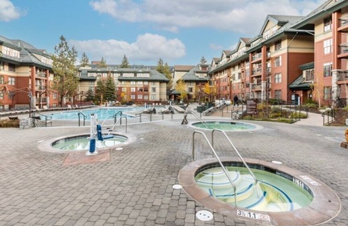 Elk Point Apartment | Marriott's Timber Lodge - Stunning Studio Sleeps 4