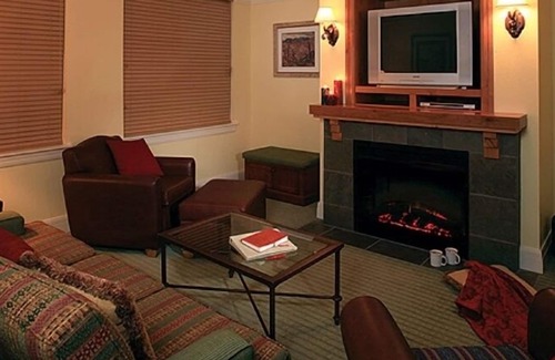 South Lake Tahoe Villa | Marriott’s Timber Lodge - South Lake Tahoe - Right next to Heavenly Gondola!
