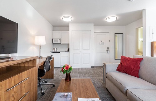 Bainbridge Island Hotel | Marshall Suites Bainbridge Island, SureStay Collection by BW