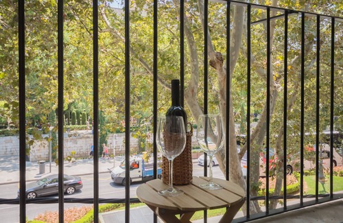 La Llotja-Born Apartment | Marsuites 2- Palace and Cathedral View (Second floor)
