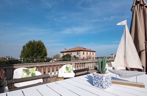 Due Carrare Apartment | Marvellous apartment in a house on the canal near Padua and Venice