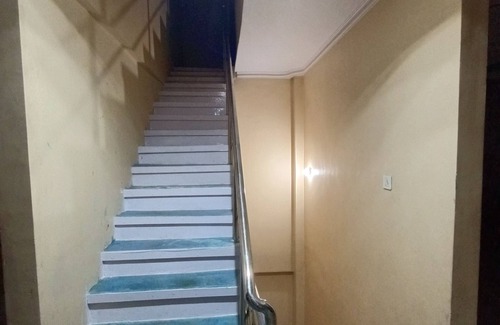 Naini Apartment | Marvelous 3-bedroom apartment with WiFi in Prayagraj