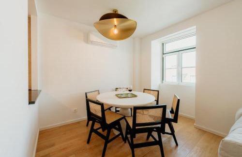 Santo Condestavel Apartment | Mary Pink - NO 2C - Elegant Two-Bedroom Apartment