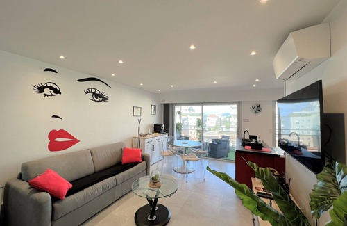 Cannes Apartment | Maryline