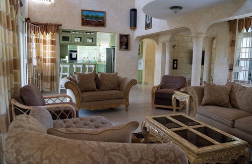 Paynes Bay Villa | Marzalea 5 Bd Villa by Zenbreak