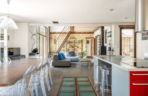 La Ciotat Ski Chalet | Mas Grasco. Pool solarium. 8 mins from the beaches