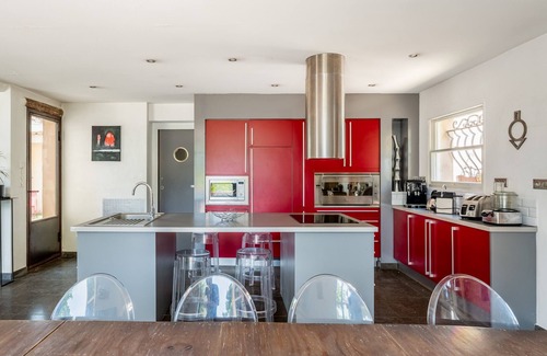 La Ciotat Ski Chalet | Mas Grasco. Pool solarium. 8 mins from the beaches