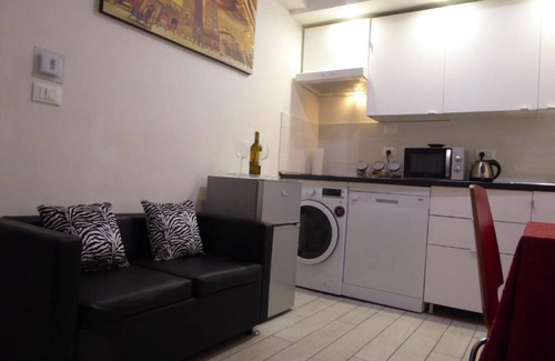 Historic Center Apartment | Mascarella House Bologna