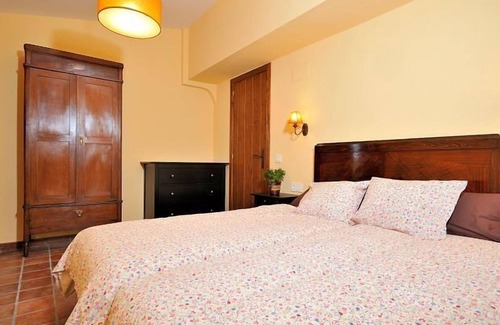 Banyeres del Penedes Cottage | Masia Casa Roja for 2 people
