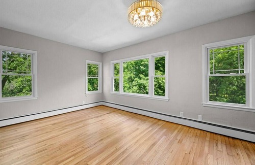 West Des Moines House | Master BR 3/4-BA walk-in closet in an elegant spacious home in West Des Moines