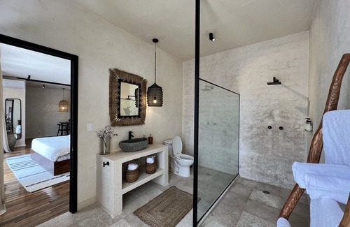 Downtown Queretaro Hotel | Master Suite en Casa Realm en el corazon de Qro.