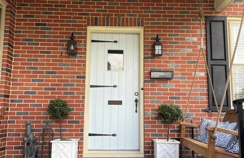 Midtown House | Masters rental - Designer MCM updated bungalow