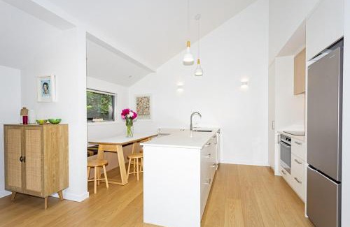 Wanaka House | Matai Cottage and Studio