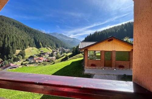 Moeciu de Sus House | Matei Moieciu De Sus
