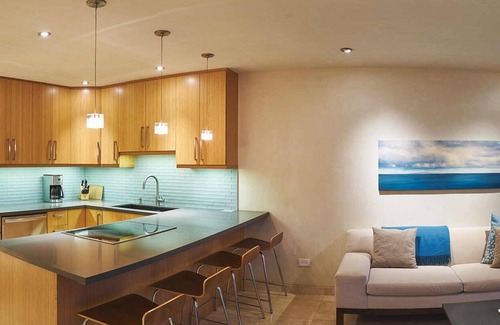 Kuau Condo | Maui Modern North Shore Beach Condo - Walk to Mamas Fish House! AC, Fast WiFi