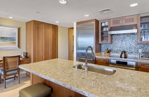 Kaanapali Villa | Maui Resort Rentals: Hyatt Residence Club – 2BR Oceanfront Lower Floor VIlla