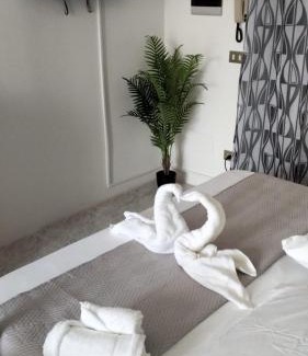 Endine Gaiano House | MAX's Soul Suite