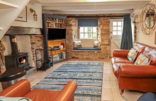 Pentewan House | May Cottage