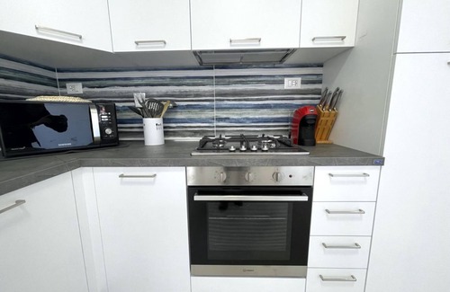 Castiglione della Pescaia House | Mayflower, sea view, parking, 50m from the sea