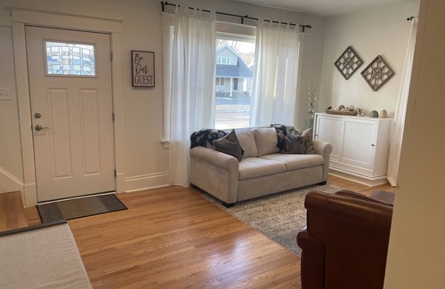 Kutzky Park House | Mayo Discount! Main floor bath and laundry. 3 blocks to Mayo Clinic