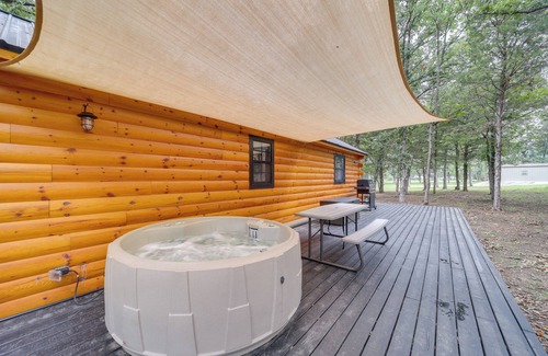 Blocker Cabin | McAlester Vacation Rental w/Private Hot Tub