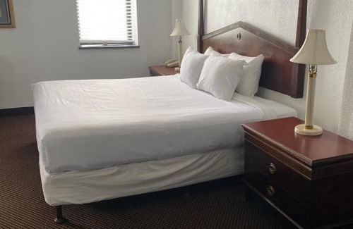 Wheeling Hotel | McLure Hotel