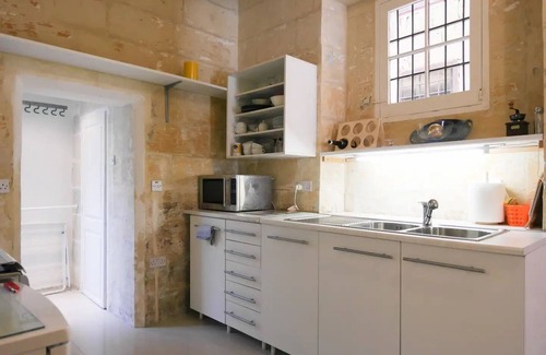Mdina Old City House | Mdina Regal House of Character: incredible view!