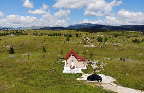 Zabljak Apartment | Meadow Cabin