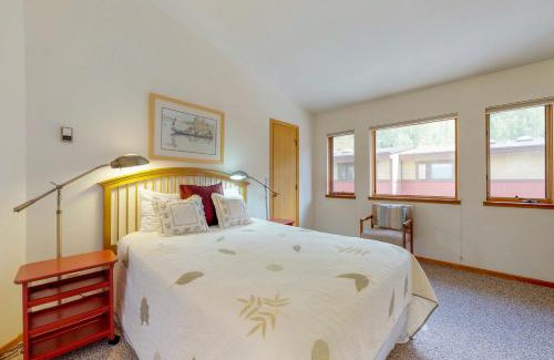 Intermountain House | Meadow Creek L-5