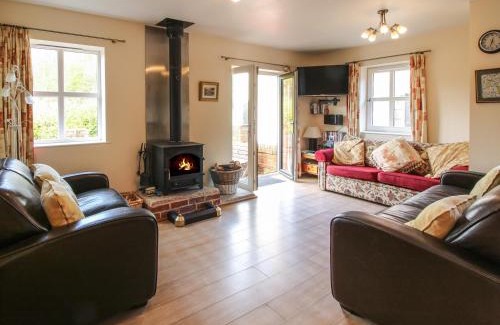 Mold House | Meadow View